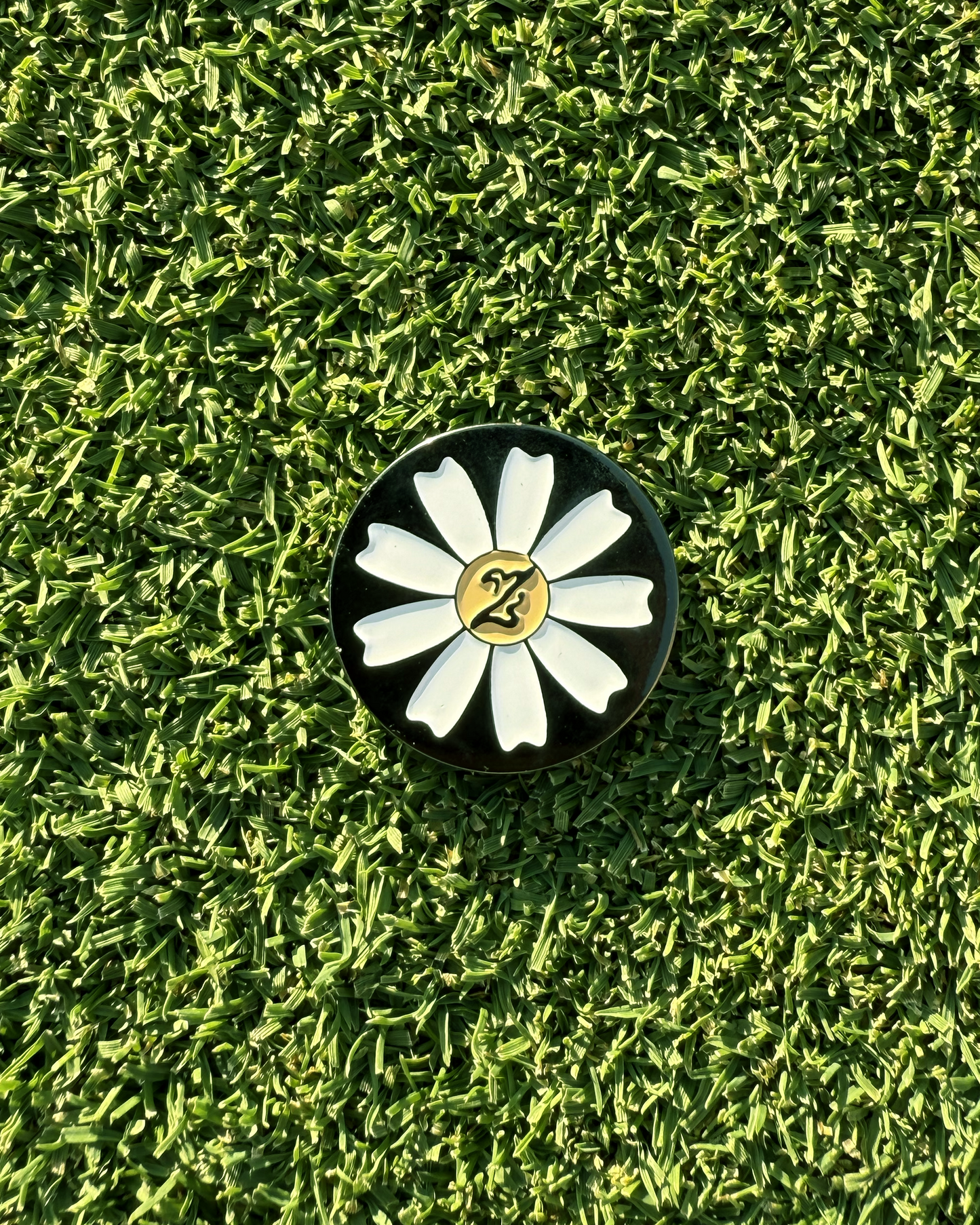 Daisy Ball Marker