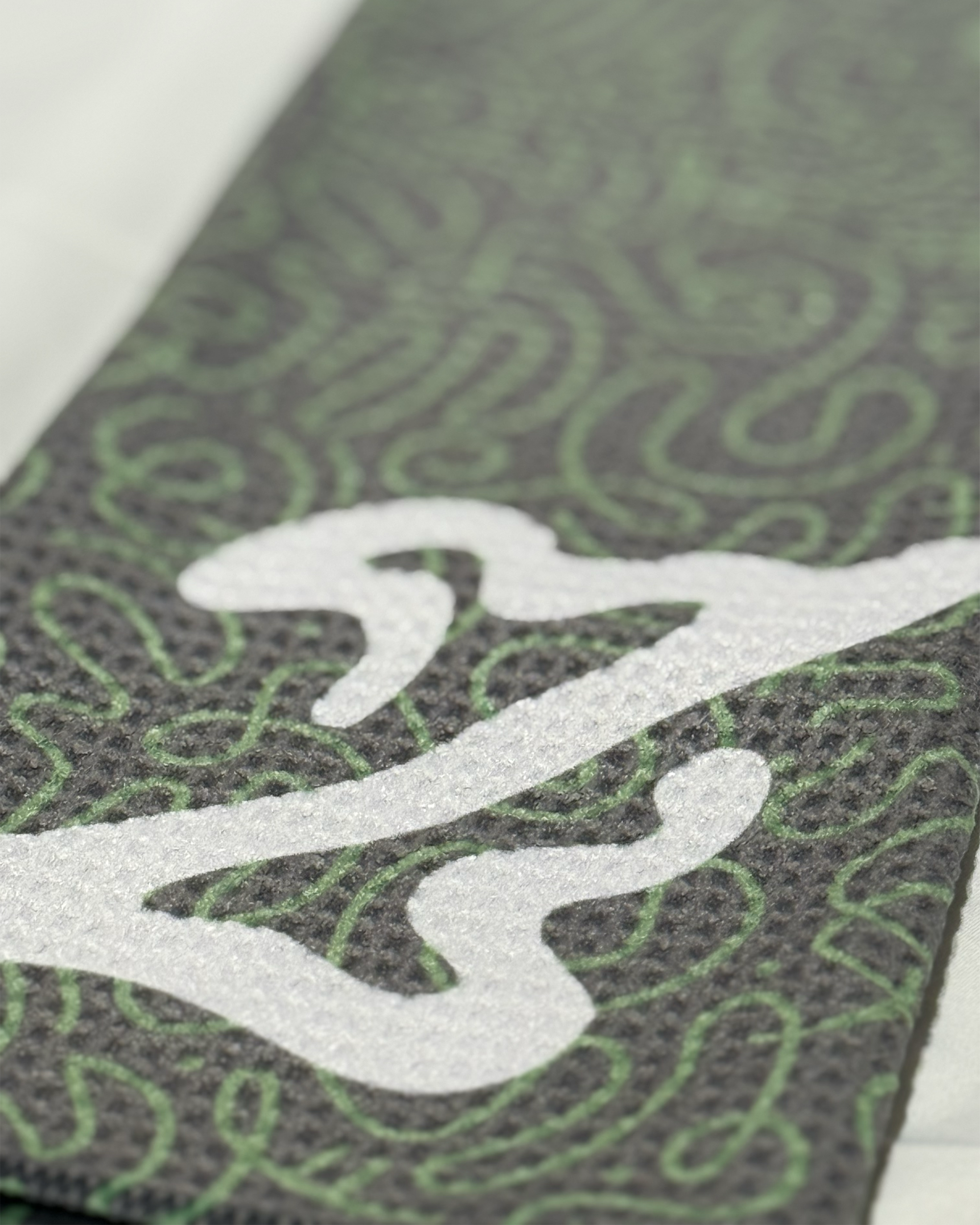 Zoysia Golf Towel -Doodle